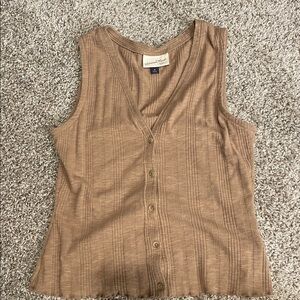 Universal Thread Tan Sleeveless Top
